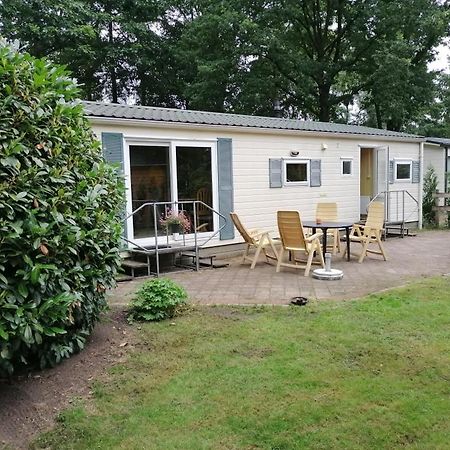 Chalet 4-6 Personen Epe F15 Van Alle Gemakken Voorzien Max Aantal Volwassen Personen Bedraagt 4 Esterno foto
