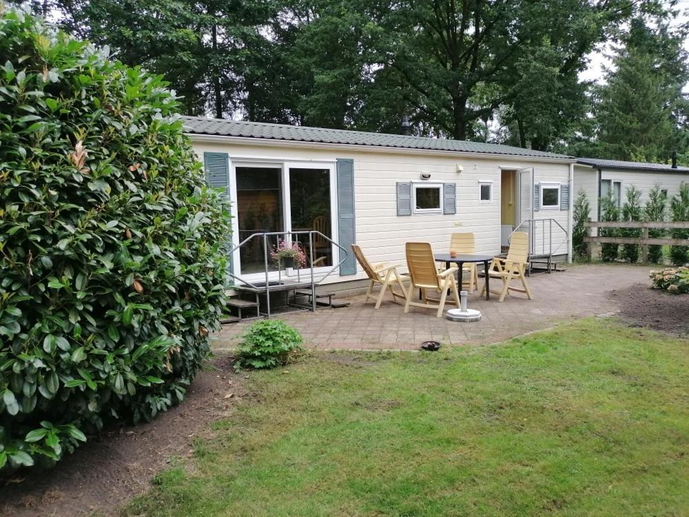 Chalet 4-6 Personen Epe F15 Van Alle Gemakken Voorzien Max Aantal Volwassen Personen Bedraagt 4 Esterno foto